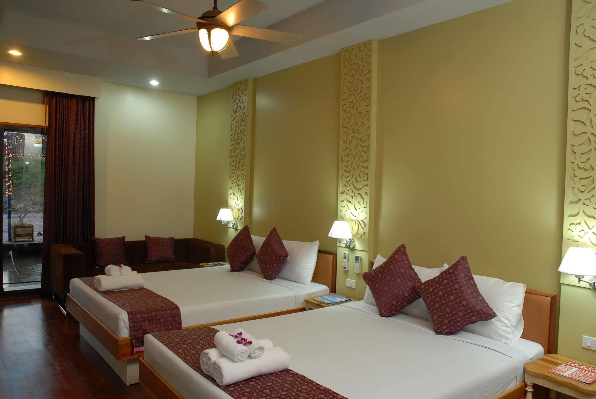 Boutique Raft Resort Sai Yok Ngoại thất bức ảnh